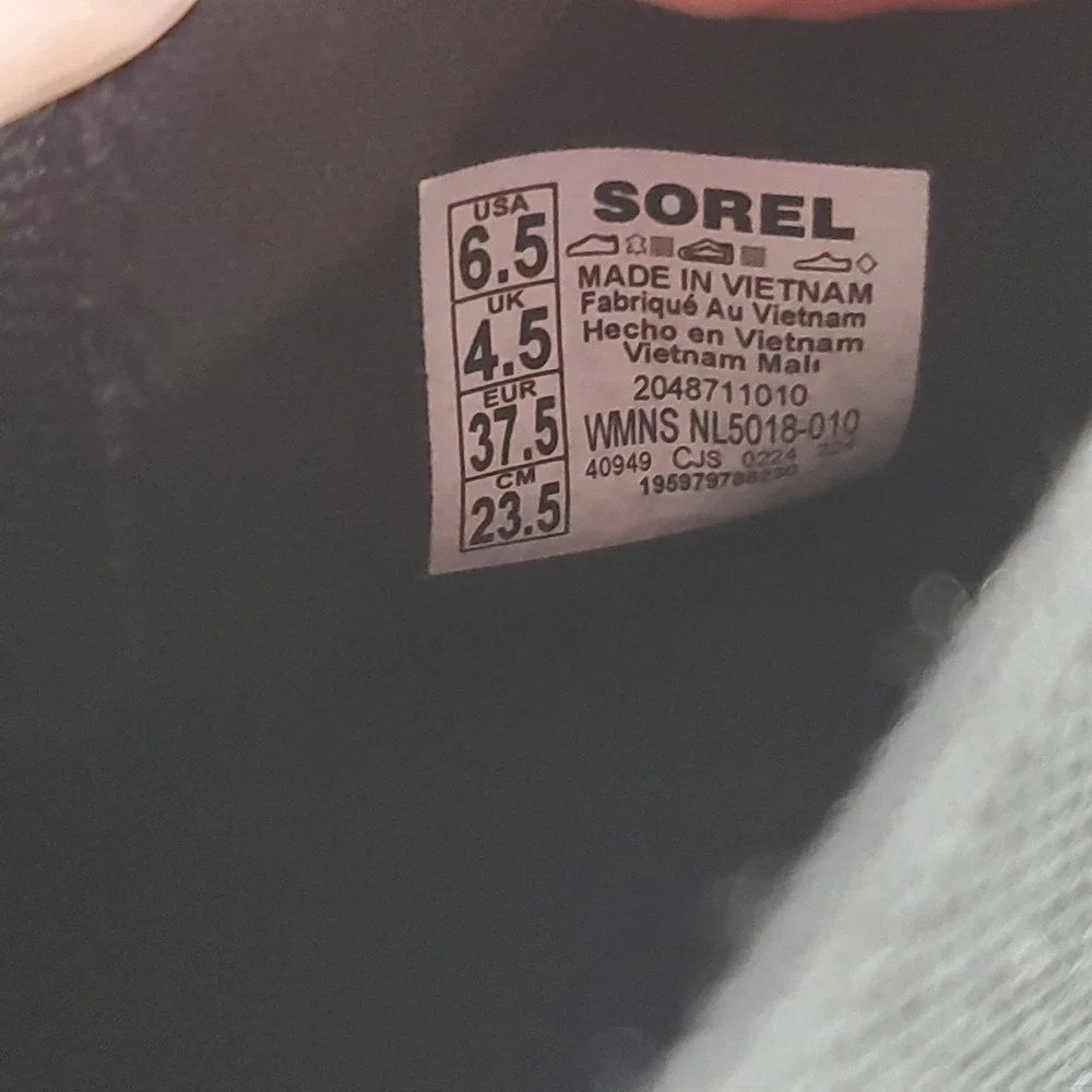 Sorel Emelie III Womens Chelsea Boot Sz 6.5 Black Waterproof Elastic Side Panels